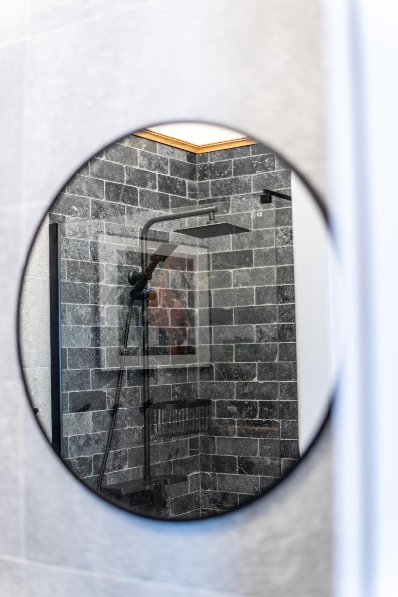 Zur Linde Apartment Sibiu Bilik gambar