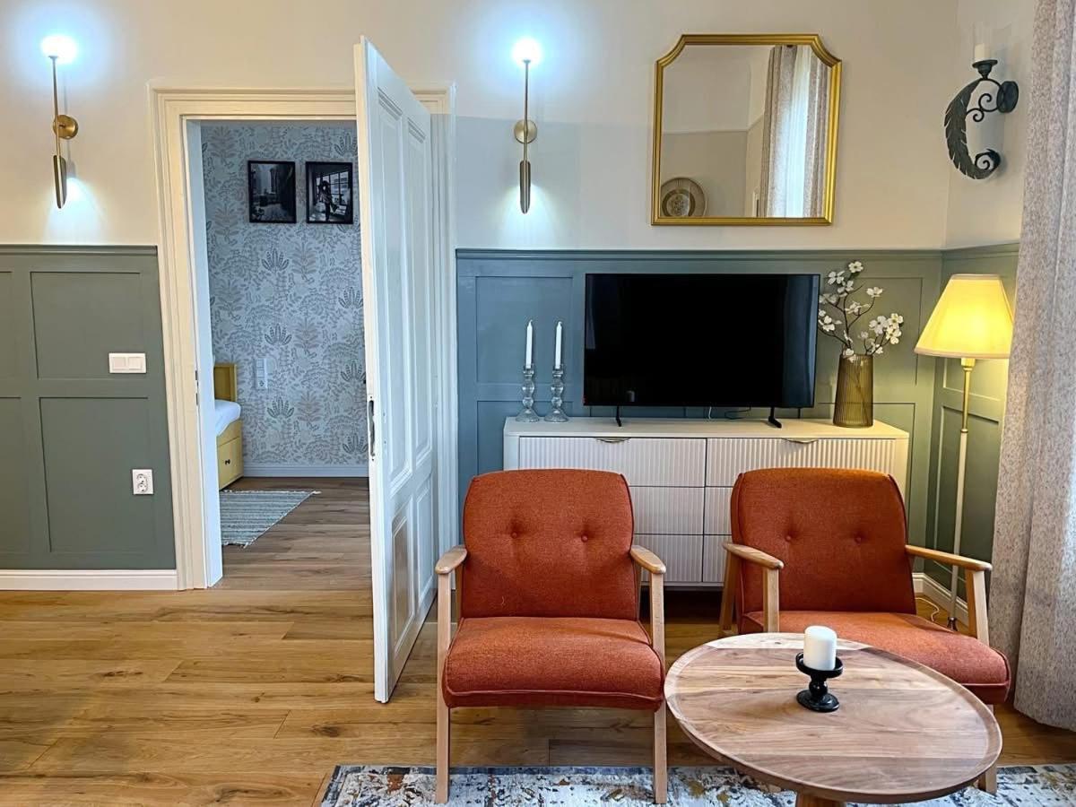 Zur Linde Apartment Sibiu Luaran gambar
